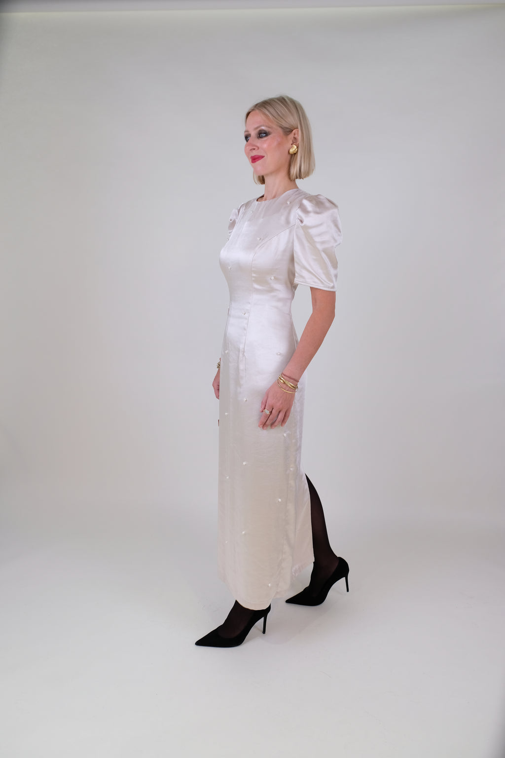 The Falcus Dress Midi Pearl