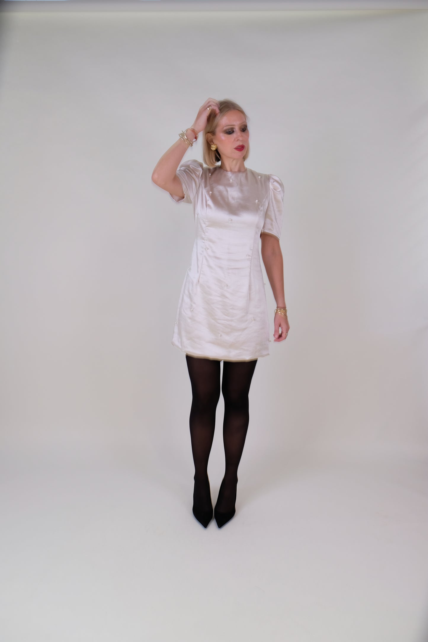 The Falcus Dress Mini Pearl