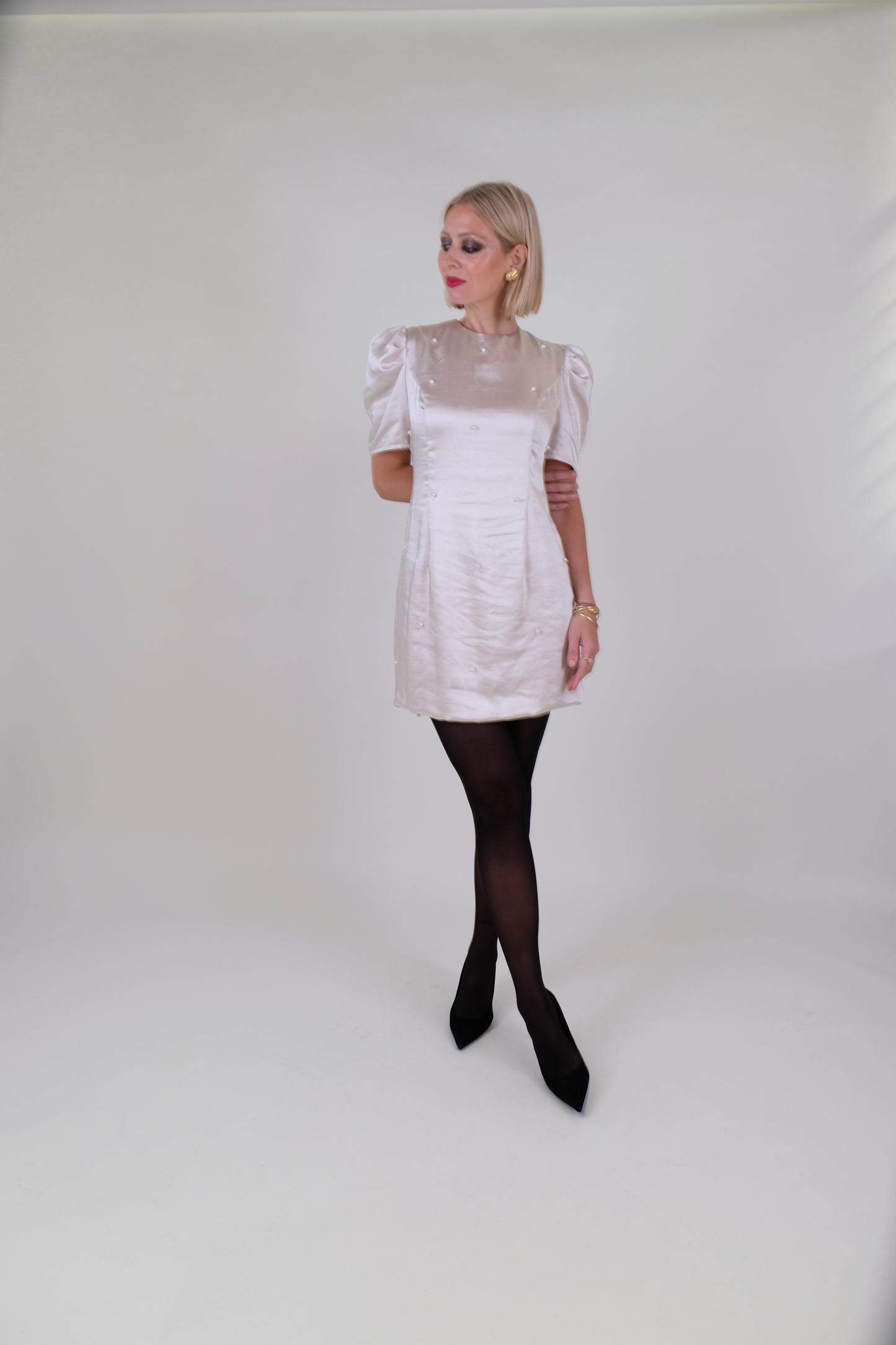 The Falcus Dress Mini Pearl